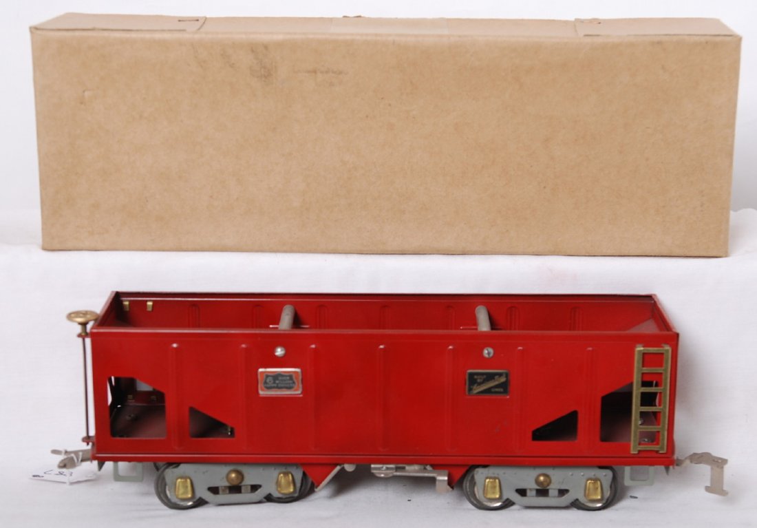 American Flyer wide gauge 4006 red hopper in OB: Prewar American Flyer wide gauge 4006 red hopper, repainted. Train looks better at any distance but has minor paint blemishes, C7. Box is C8-9.