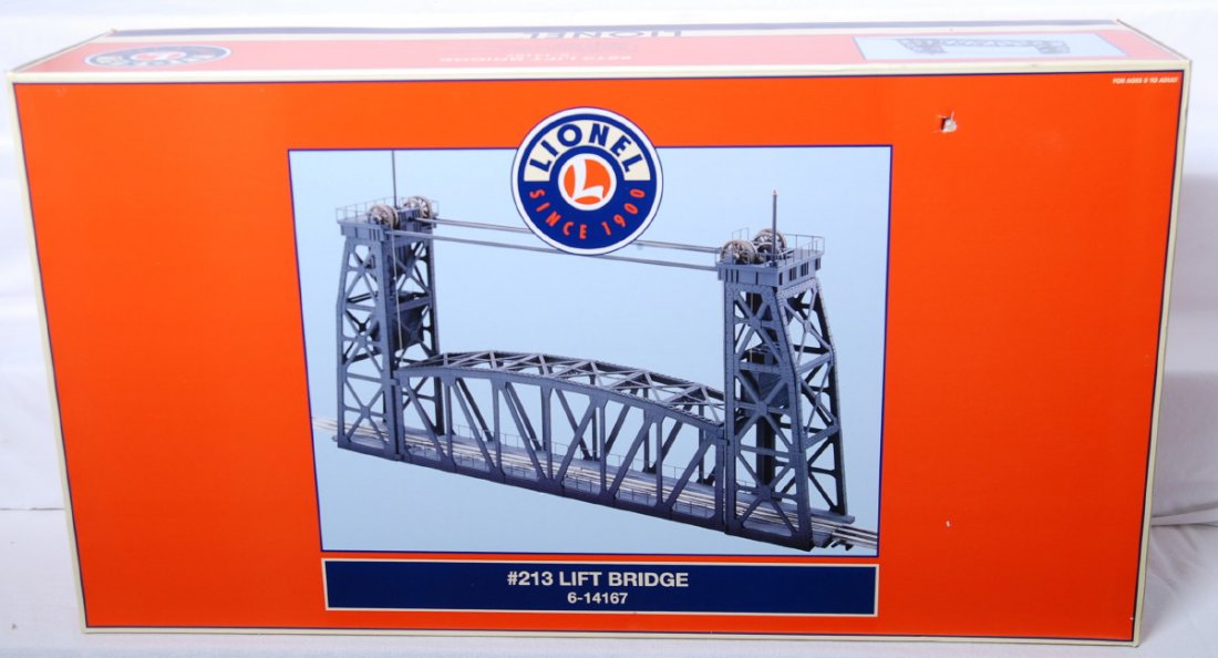 Lionel 14167 Lift Bridge: Lionel modern O gauge 14167 #213 lift bridge in OB. The bridge has been opened, but the bridge is factory wrapped C9-10. Box has puncture in one side.