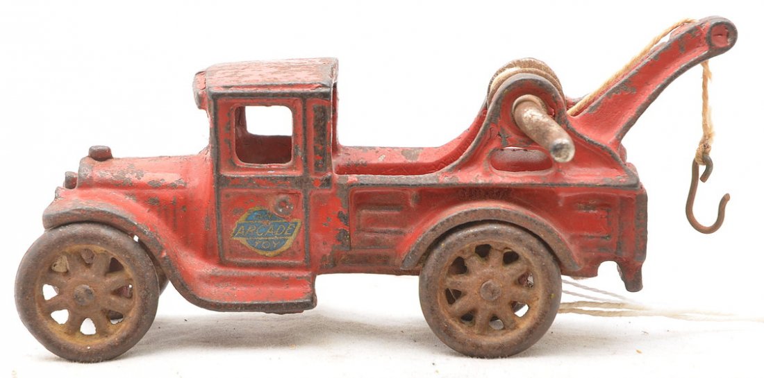 Arcade Cast Iron no. 221 Tow Truck: Arcade cast iron no. 221 tow truck, circa 1926-30, C5.