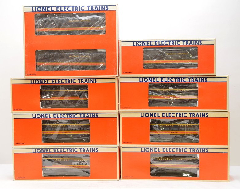 Lionel IC 8580 8581 7220 7221 7222 7223 7224 7225: Lionel Illinois Central aluminum passenger set including; 8580/8581 F3 ABA diesel units, 7220 baggage, 7221 Pontchartrain combo, 7222 King Coal, 7223 Banana Road, 7224 General Beauregard dining car an