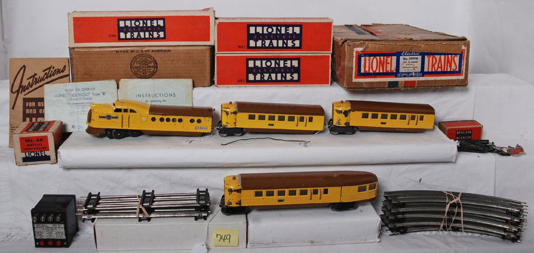 Lionel No. 299W City of Denver boxed set w/636W YC: Prewar Lionel O gauge No. 299W City of Denver boxed set with 636W YC powered diesel locomotive, two 637 passenger coaches, and a 638 observation car, three 636T vestibules present. Trains look very ni