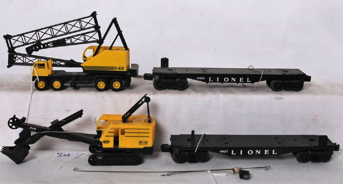 Lionel 6827 & 6828 Harnischfeger shovel & crane: Postwar Lionel O gauge 6827 P&H Harnischfeger power shovel on flatcar and 6828 P&H Harnischfeger mobile construction crane on flatcar. Flats are dusty but should clean to look unrun C9-10 with origina