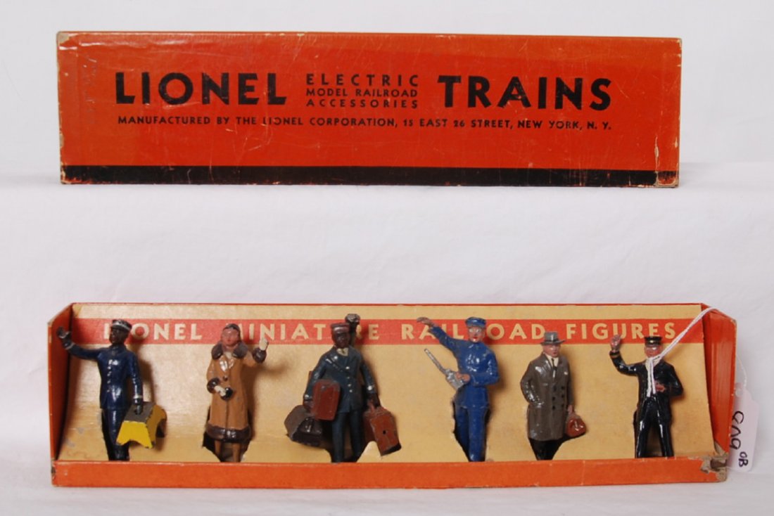 Lionel 550 miniature railroad figures in OB not repro