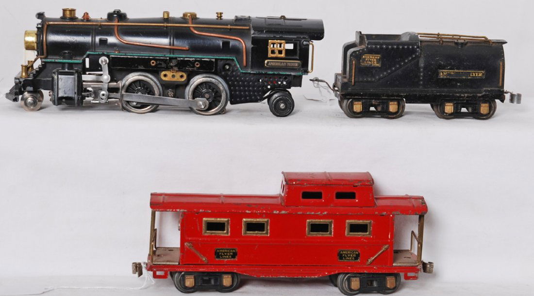 American Flyer O gauge loco and tender w/caboose: Prewar American Flyer O gauge steam locomotive and tender with caboose, C6.