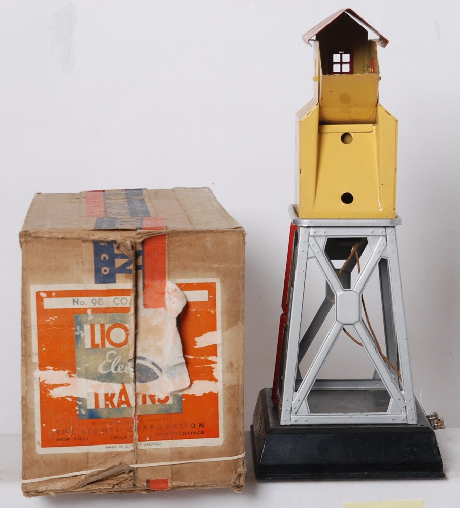 Lionel No. 98 coal house in original box: Prewar Lionel standard gauge No. 68 coal house in original box, better C6+. Box is opened at both ends, very square and solid with no torn or missing flaps.