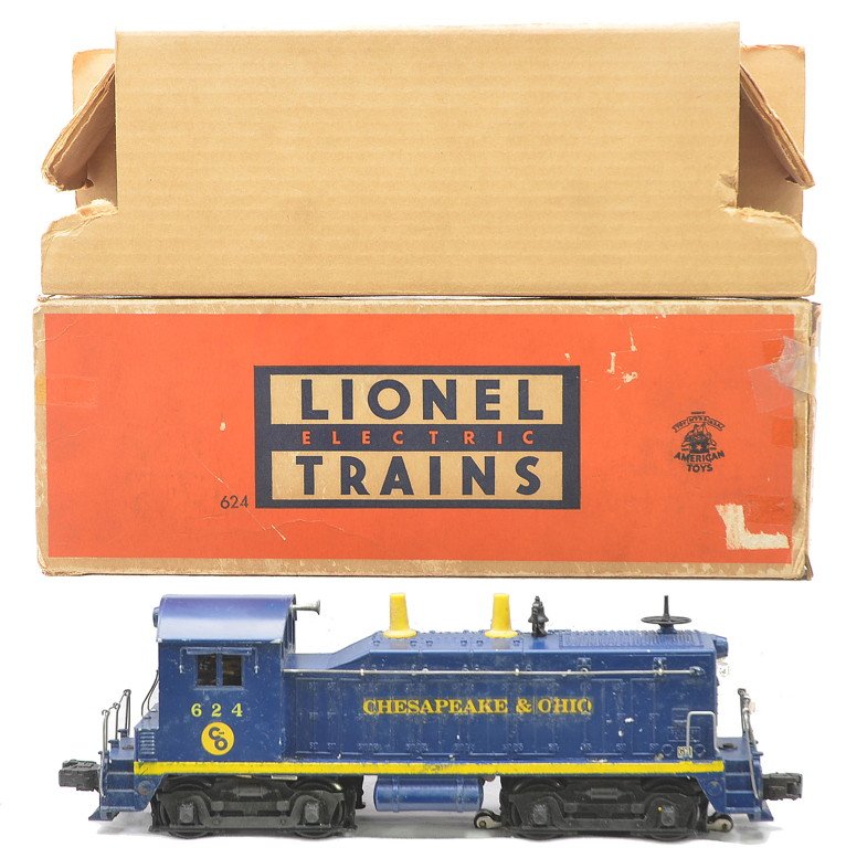 Lionel 624 C&O NW2 Diesel Switcher Boxed: Lionel postwar 624 Chesapeake & Ohio NW2 diesel switcher in a worn OB with original cardboard insert. Switcher is C6-7. The box is missing flaps.