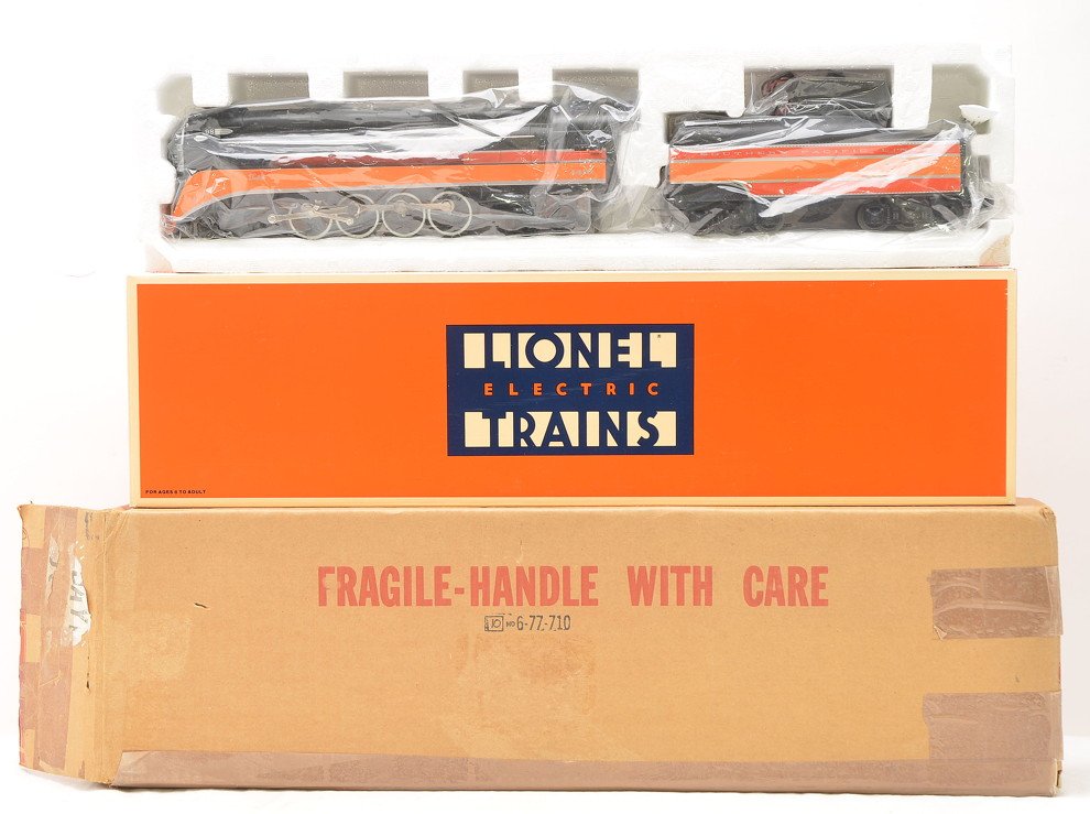 Lionel 18007 Southern Pacific Daylight MINT Boxed: Lionel 18007 Southern Pacific GS-2 Daylight 4-8-4 steam loco and tender in OB and shipping carton. Loco has been test run C9-10.