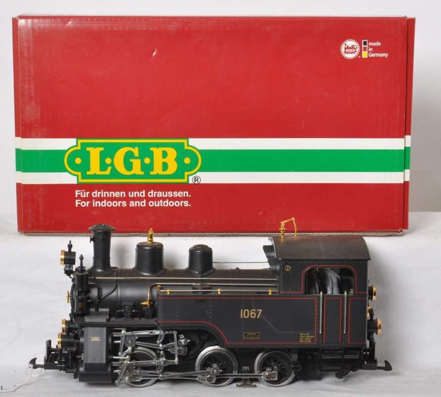 LGB 20471 steam locomotive 1067 in OB: Modern era LGB 20471 steam locomotive No. 1067 in original box, C7-8. Box shows little wear.