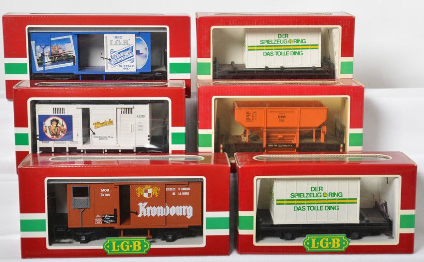 6 LGB freight cars 4028 CC, 4231, 4028, 4041, 4003 SR: LGB modern G scale freight cars in OBs. Six cars include 4028 CC 1992 convention boxcar, 4231 CL Cluss beer boxcar, 4028 Kronenbourg beer car, 4041 hopper car, and two 4003 SR flats with containers. C