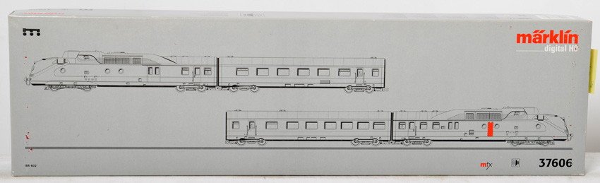 Marklin 37606 DB diesel train set: Marklin modern HO 37606 DB diesel passenger train set in OB. Set features two powered cars, sound, digital control and more. Set is C9 area with no major signs of run time.