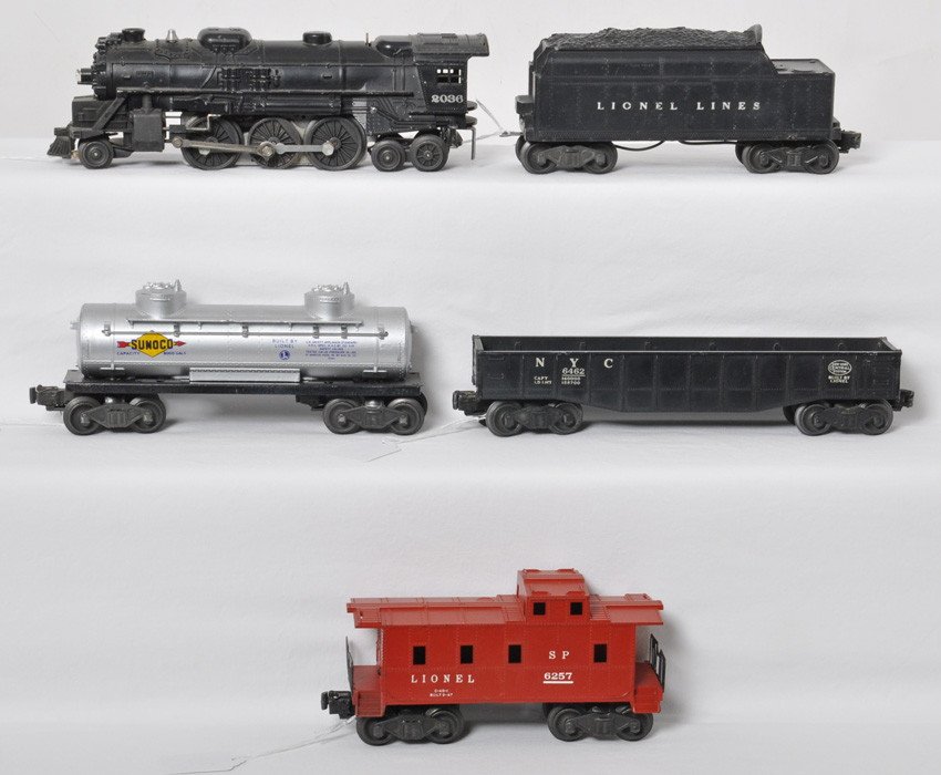 Lionel 1463W freight 2036, 6466W, 6465, 6462, 6257: Postwar Lionel O gauge 1463W 1950 freight set, 2036 steam loco, unnumbered 6466W? whistle tender, restored 6465 Sunoco 2 dome tank car, 6462 NYC gondola, and 6257 SP type caboose, C6.