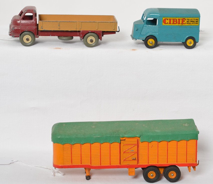 Dinky Toys 522, 36B, and 25C: Dinky Toys 522 Big Bedford truck, 36B Fruehauf covered semi trailer, and 25C Citroen 1200K Cibie delivery van. 522 should clean C6. 36B should clean C7. 25C should clean C7.