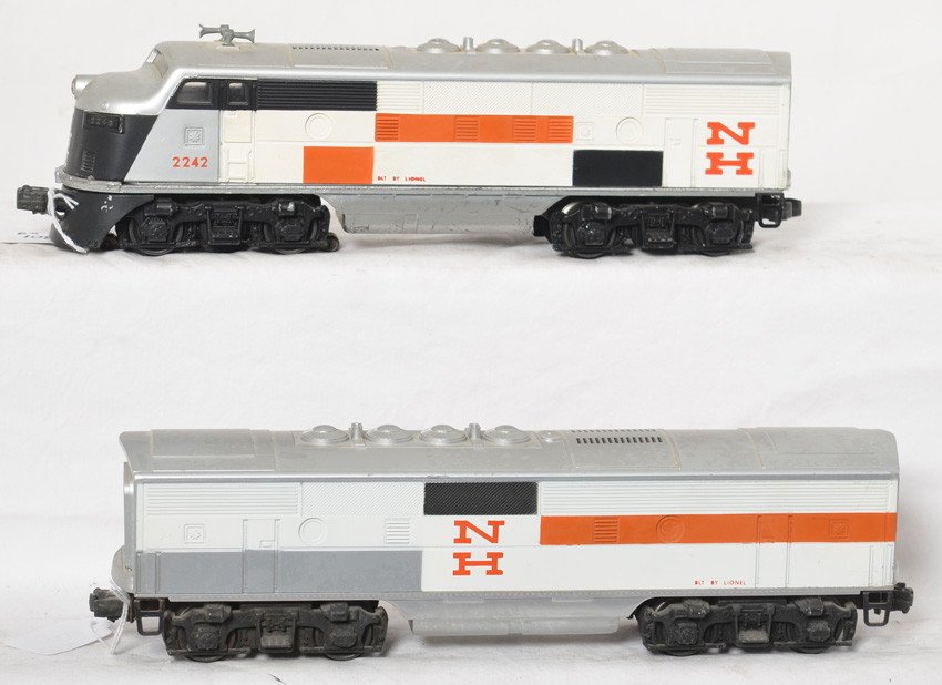Lionel 2242 New Haven dummy A and B units: Postwar Lionel O gauge 2242 New Haven dummy A and B units, A unit on incorrect frame, small melt mark on edge/corner of roof. Trains look C6.