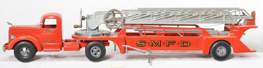 Smith-Miller No. 3 Mack aerial ladder fire truck: Vintage Smith-Miller No. 3 Mack aerial ladder fire truck, restored C6-7. Parts all appear to be original.