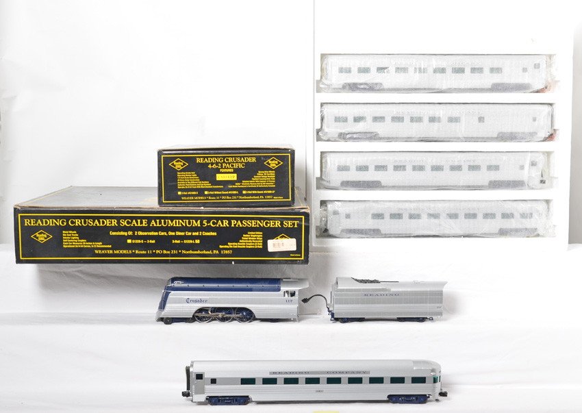Weaver Reading Crusader loco and passenger cars: Weaver modern O gauge Reading Crusader set in OB. Set features G1089-LP steam locomotive with brass construction, sound, smoke and more. Five car passenger set is G1229-L. Observation was unwrapped fo
