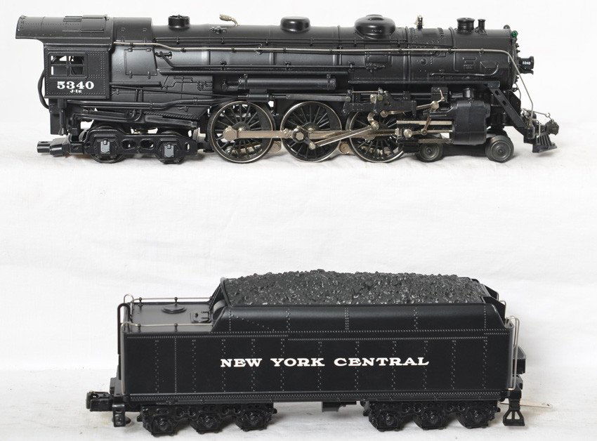 Lionel 18005 700E New York Central Hudson: Lionel modern O Gauge 18005 New York Central 700E Hudson in OB. Loco comes with paperwork and display case. Loco is C8-9 with light run time.