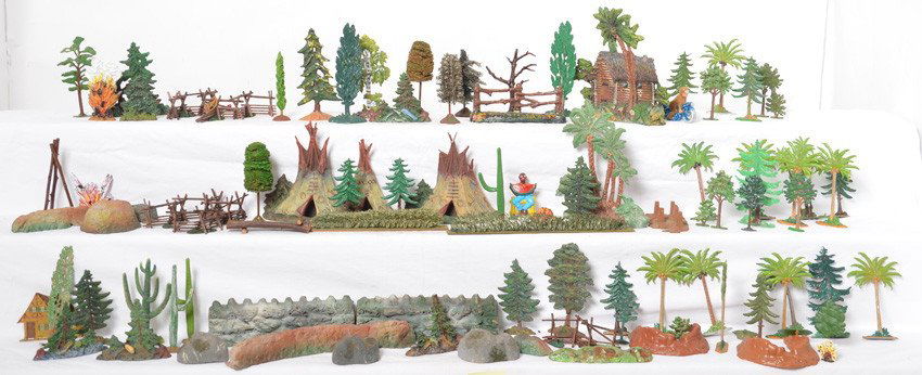 Large lot of Elastolin diorama and scenery items: Nice large grouping of vintage Elastolin composite material (masse), plastic, and other material, items for dioramas/scenery. Tepees, trees, bushes, cactus, and more. Items range from C7 to C9-10. Ver