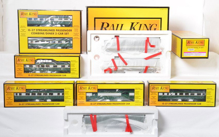 MTH Southern E-8 A-B-A and passenger cars: MTH Railking modern O gauge Southern E-8 A-B-A Alco PA 30-2151-0 and 30-6130 with horn, and 30-6123 and 30-6130 six car passenger set. Cars are C9-10.