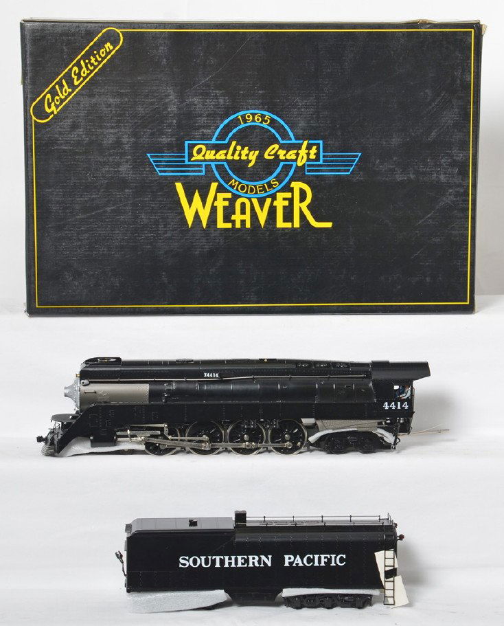 Weaver 2 rail Southern Pacific GS-2 steam locomotive: Weaver modern O scale two rail Southern Pacific GS-2 steam locomotive in OB. Loco is brass bodied construction and loco features smoke, constant voltage headlight marker lights and more. Loco is C8-9