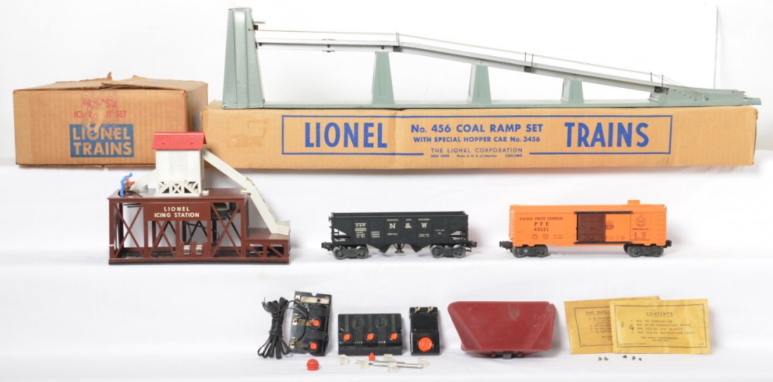 Lionel 352 and 456 in original boxes: Postwar Lionel O gauge 352 ice depot set with 6352 reefer, components envelope, insert. 456 coal ramp set with 3456 N&W hopper, components envelope, insert. 456 ramp looks C7. 352 looks C7. Trains loo
