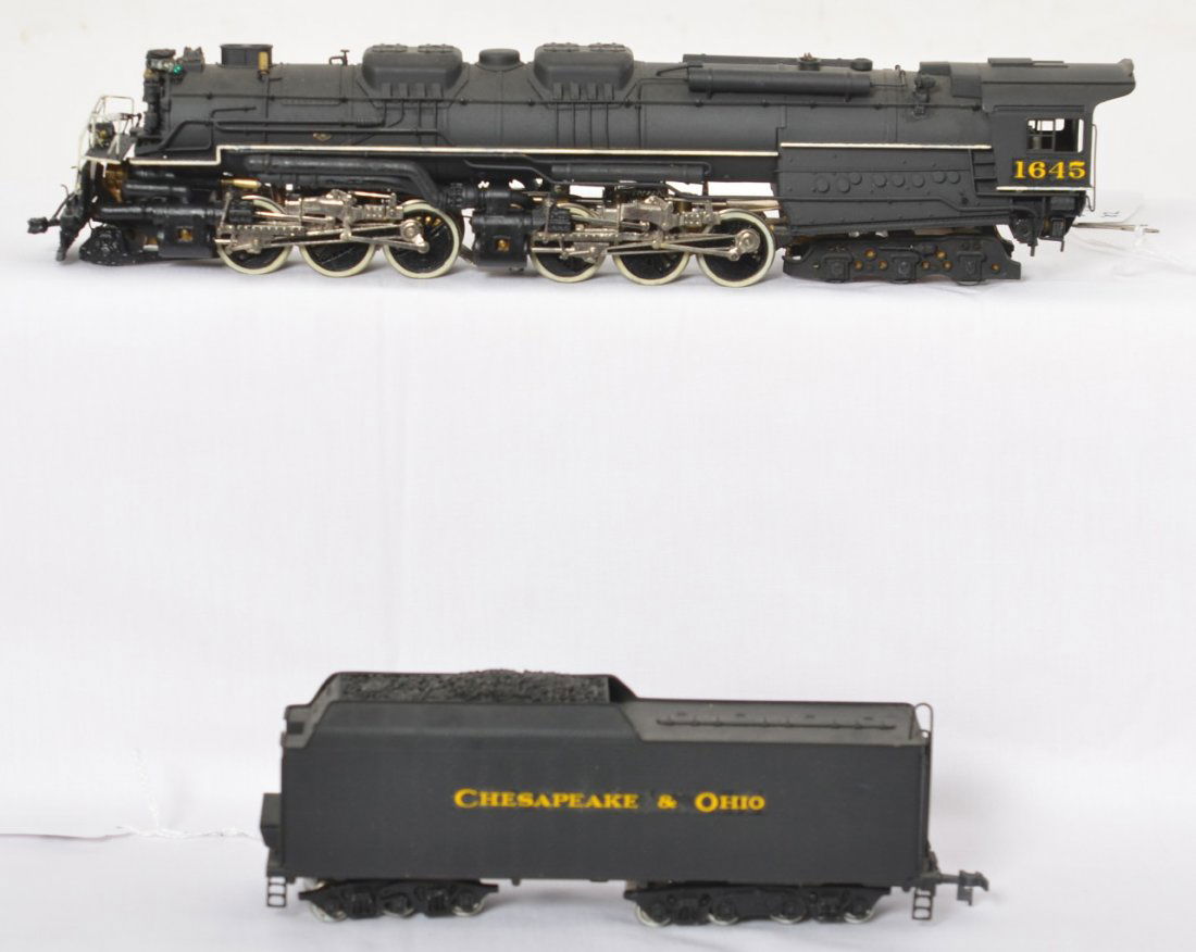 HO brass 2-6-6-6 Chesapeake and Ohio steam locomotive: Modern HO brass built by Akane. Chesapeake and Ohio 2-6-6-6 Allegheny steam locomotive. Loco is C7 area, however front handrails and pilot are loose and one number board is almost detached. Loco is ha