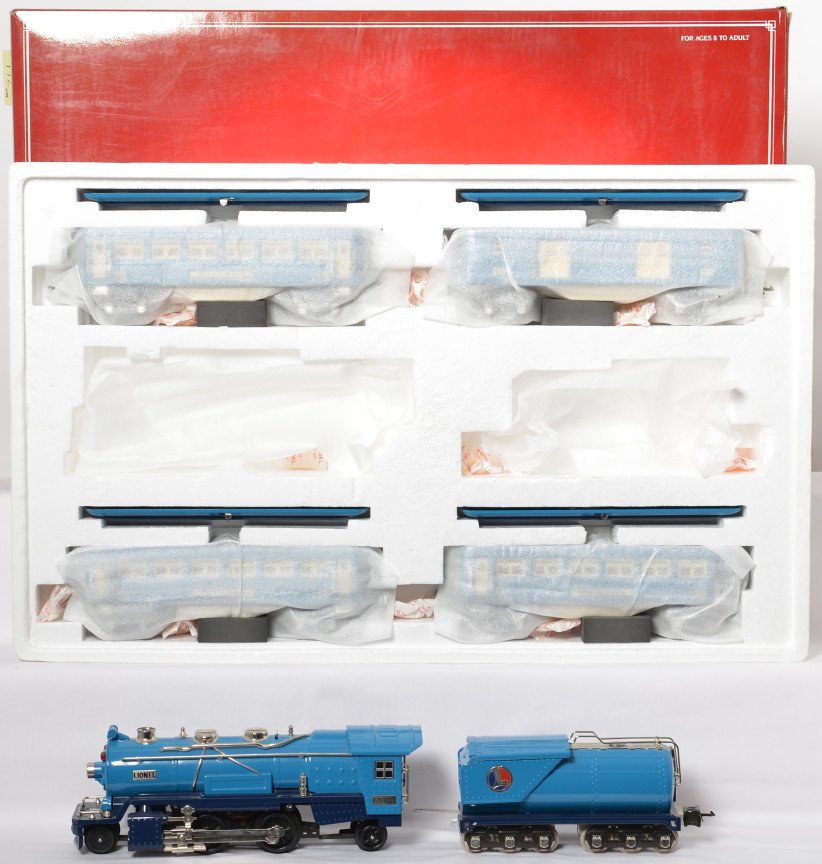 Lionel Classics 51004 O gauge Blue Comet set: Lionel Classics modern O gauge tinplate 51004 Blue Comet set in OB. Loco and cars C9-10. Loco and tender only opened for inspection. OB has some very light shelf wear.
