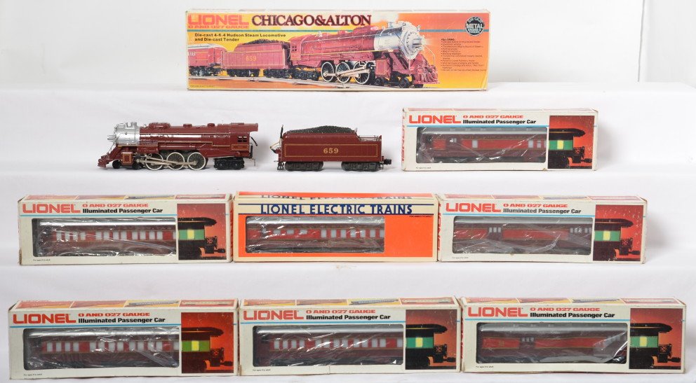 Lionel Chicago and Alton passenger train: Lionel modern O gauge Chicago and Alton passenger train in OBs. Includes 8101 Chicago and Alton die cast 4-6-4 Hudson locomotive and tender featuring electronic whistle, Mighty Sound of Steam and smok