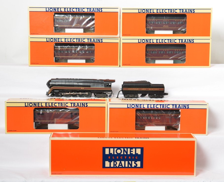 Lionel Norfolk and Western J class passenger set 18040: Lionel modern O gauge Norfolk and Western J class passenger set in OBs. Includes 18040 J class loco with smoke, Railsounds, and more. Passenger cars include 19141 Diner Car, 19140 Combo Car, 19139 Bag