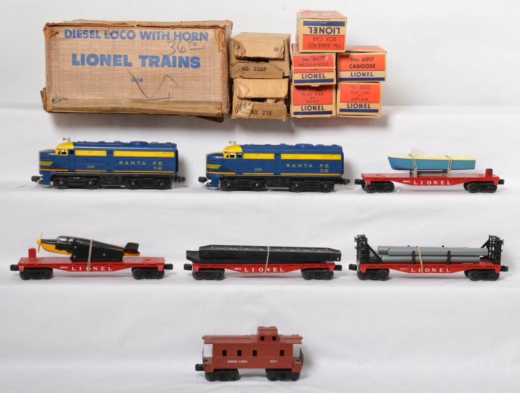 Boxed Lionel 1605W diesel loco with horn, 208P and 208T: Postwar Lionel O gauge No. 1605W diesel loco with horn in original boxes. Set is comprised of the following trains, 608P and 608T A.T.S.F. Santa Fe Alco diesel A units, 6464-25 New Haven boxcar, 6800
