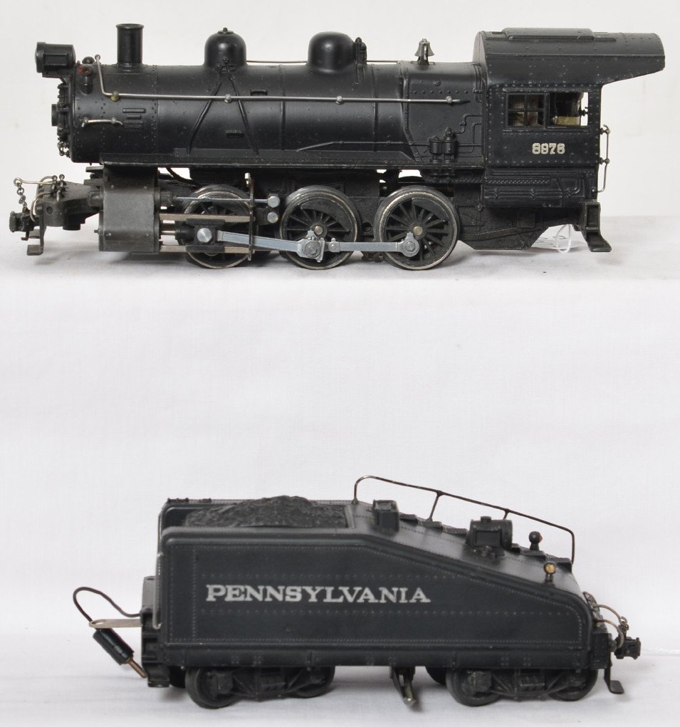 Lionel prewar full scale 708 switcher 8976: Lionel prewar O gauge 708 or 8976 full scale switcher and tender. The 701T tender is equipped with the original outside third rail pick up, both are nice C7+.