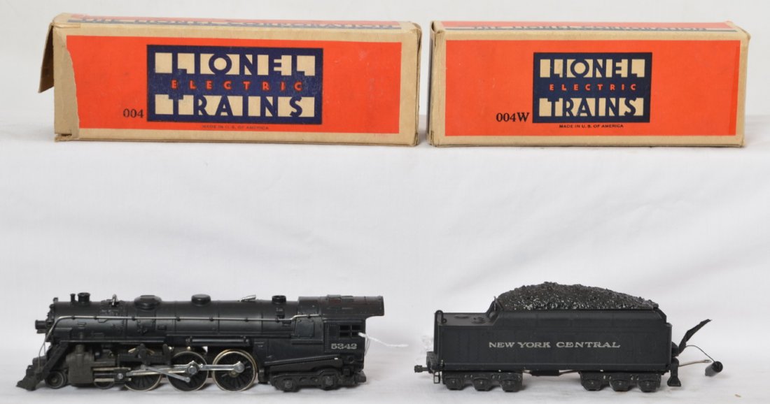 Nice Lionel 004 steam Hudson, 004W tender OB: Lionel prewar OO gauge semi scale two rail Hudson and tender 004 locomotive with 004W tender. Both are outstanding original C8. Engine OB is missing flaps on one end but does have the hard to find ins
