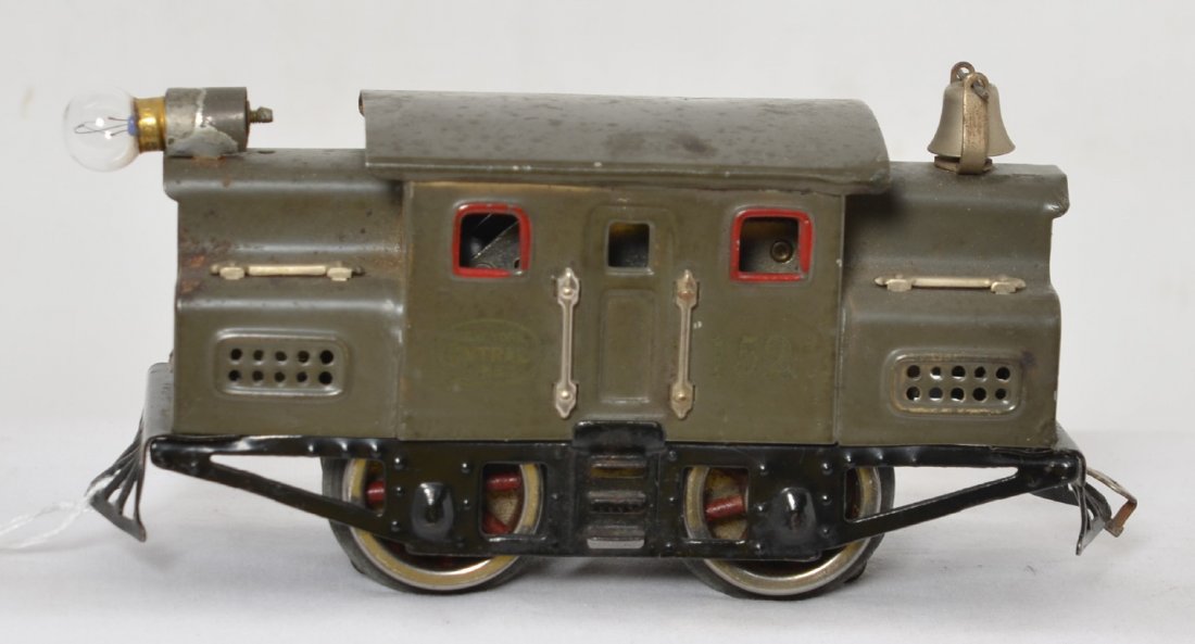 Lionel 152 NYC center cab electric locomotive: Prewar Lionel O gauge 152 New York Central center cab electric locomotive, C6.