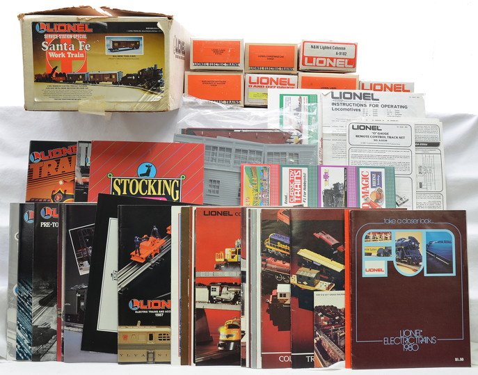 Lionel Selection of Original Boxes ONLY Catalogs: Lionel original boxes only for the following; 1632 Service Station Special Santa Fe Work Train set box with all individual component boxes, 5733 LL bunk car, 6239 Burlington Northern Standard O boxcar