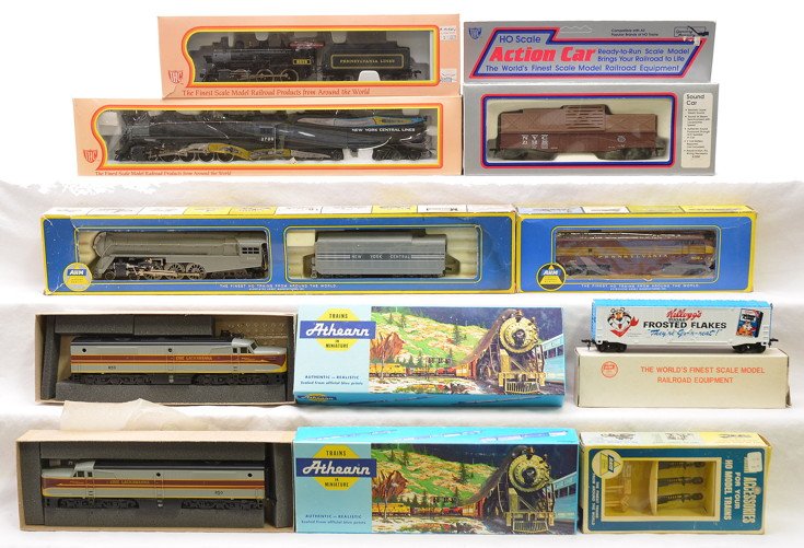 AHM 5098 5581-04 5611 IHC M622 M511 4304: AHM HO scale 5098 NYC 4-6-4 Hudson steam loco and tender, Pennsylvania diesel loco, 5581-04 Tony the Tiger plug door boxcar and 5611 assorted Railroad signals and signs. The diesels and signs are C8. 