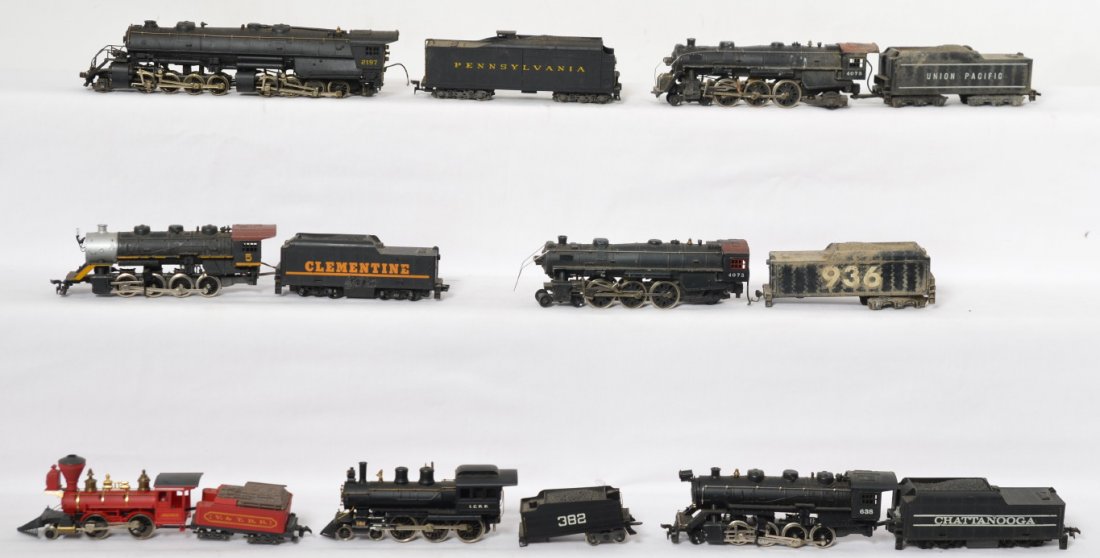 7 HO steam locomotives PRR, UP, Clementine, etc: Modern HO steam locomotives. Manufactures include Rivarossi, Tyco, and others. Highlights include Pennsylvania 2-8-8-2, Union Pacific 4-62 with die cast shell and others. See photos for best descripti