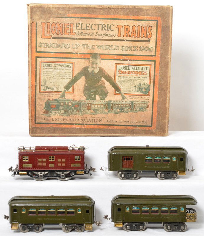 Lionel Outfit No. 350 w/8, 31, 35, and 36 in OB: Prewar Lionel standard gauge Outfit No. 350 for Lionel Standard Gauge Track. Set is comprised of No. 8 boxcab electric loco in maroon with brass inserts/plates, 31 Pullman baggage, 35 Pullman coach, a