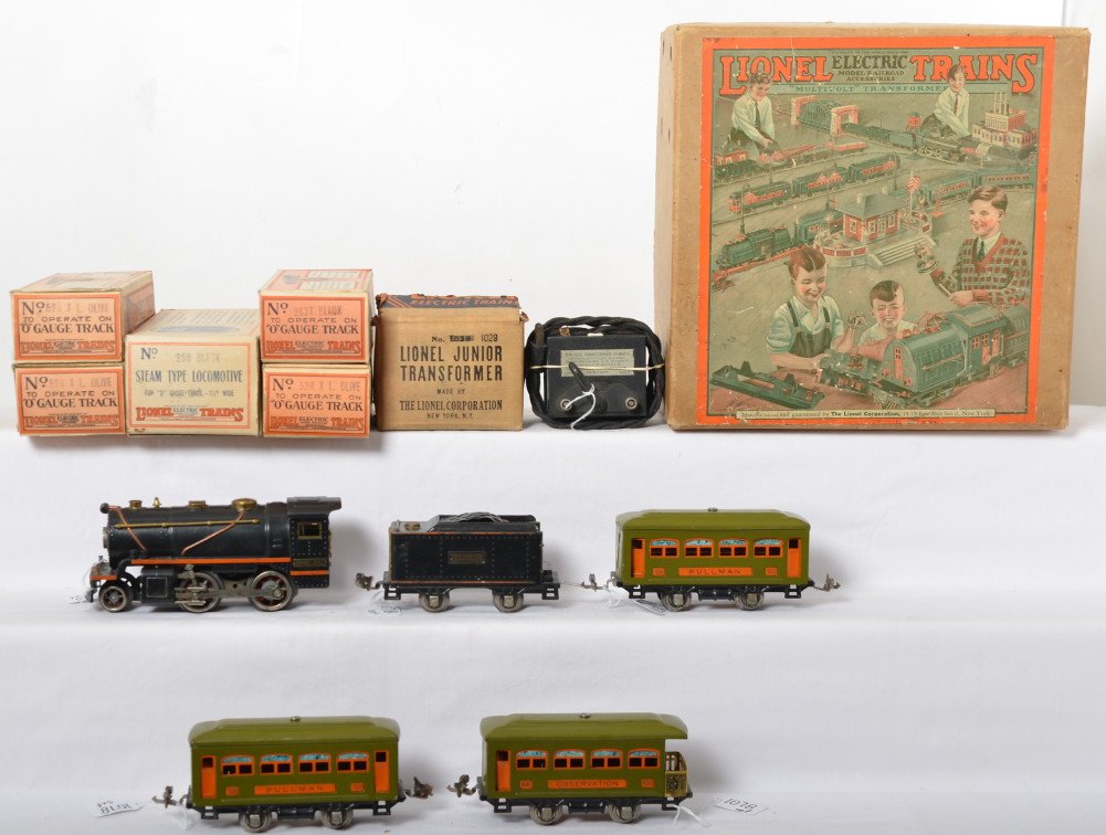 Lionel 233 prewar 248 passenger set, great boxes!: Lionel prewar O gauge boxed set with an outstanding 233 set box. Trains are 258 loco, 257T tender, 529 Pullman, 529 Pullman and 530 observation. Trains are C6-7, one 529 has some light rust on one roo