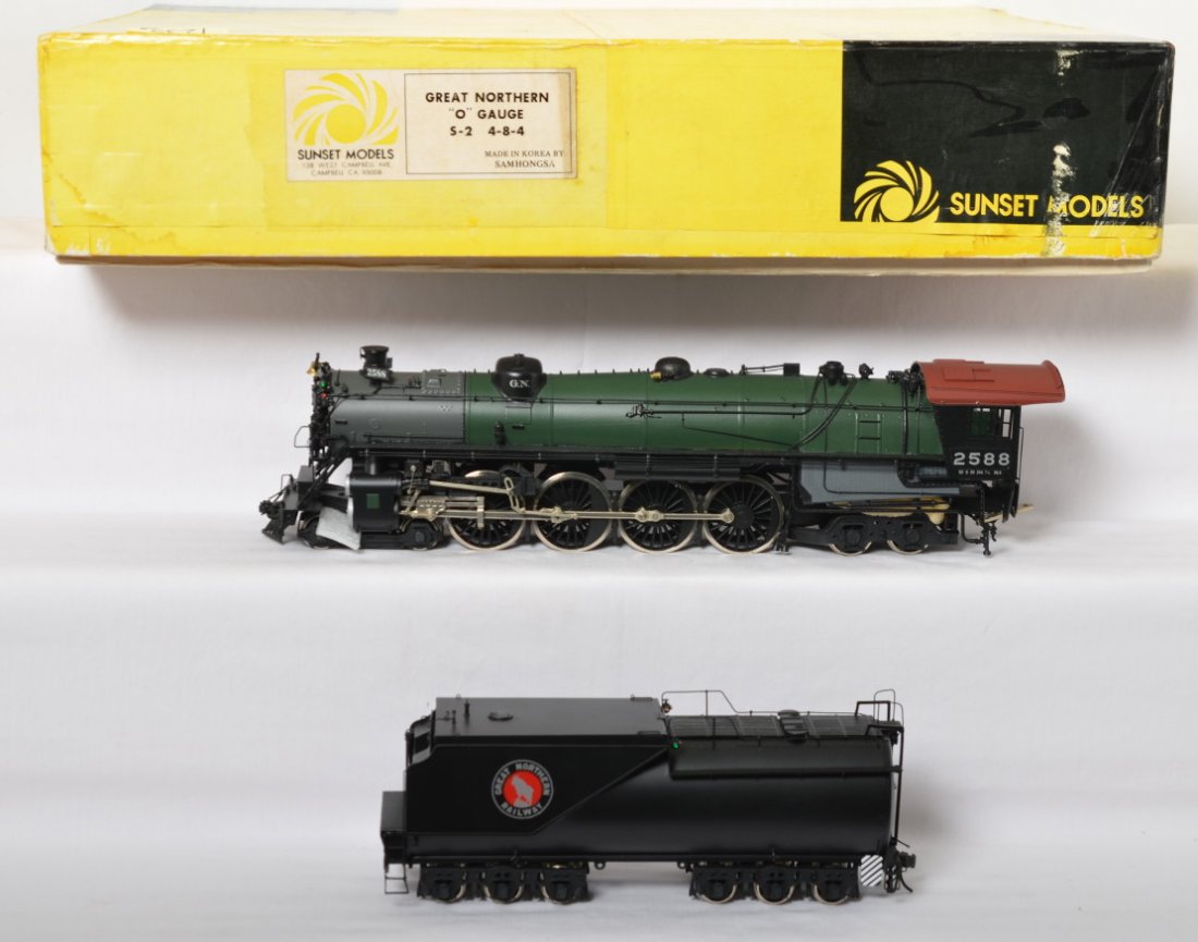 Sunset Great Northern S-2 4-8-4 loco: Sunset Models modern O scale two rail Great Northern S-2 4-8-4 steam locomotive in OB. Loco is C8+ with very little if any run time. OB has corner and edge wear.