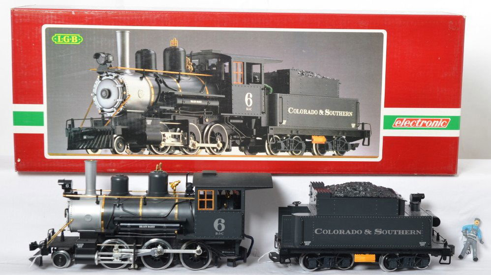 LGB 2019S C&S steam loco and tender in OB: Modern era LGB G scale/1 gauge 2019S Colorado and Southern steam locomotive and tender in original box, C8 with light run time. Box shows little wear, couple price stickers. Instructions included.