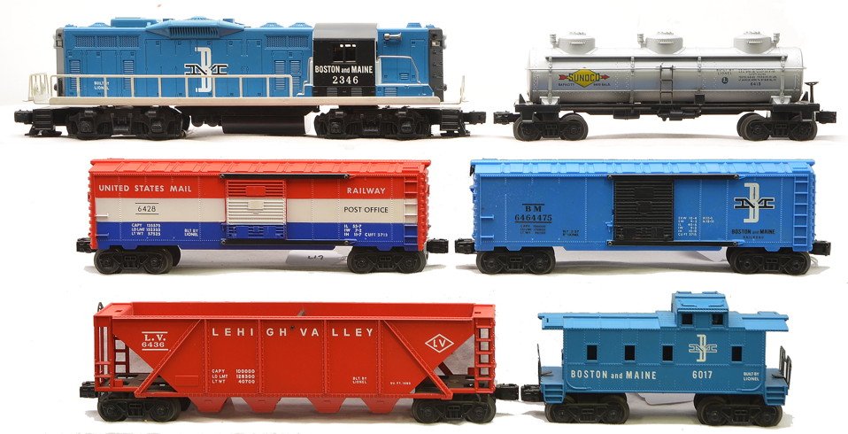 Lionel 6-Unit Diesel B&M Freight Set no. 12800: Lionel postwar six-unit diesel freight set no. 12800, circa 1965-66 containing; 2346 Boston and Maine GP9, 6428 U.S. Mail boxcar, 6436 red Lehigh Valley quad hopper, 6464-475 blue Boston and Maine typ