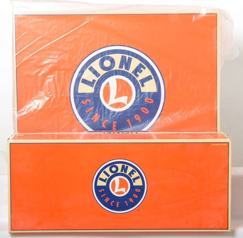 Lionel Milwaukee Road Hiawatha 18Ã“ passenger six pack: Lionel modern O gauge Milwaukee Road Hiawatha aluminum 18 inch passenger cars in OBs. Includes 29191 four pack factory sealed C10 and 29196 two pack that has been opened but unrun C9.