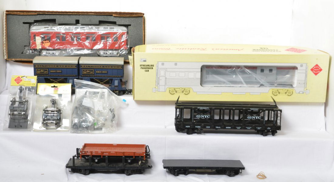 G scale cars, Aristo Craft aluminum passenger, etc: Modern G scale mixed lot of cars, includes 32509 Aristo Craft aluminum Southern Pacific diner, undecorated passenger coach, B&O flat with trailers, New York Central auto carrier, three flats, two pair