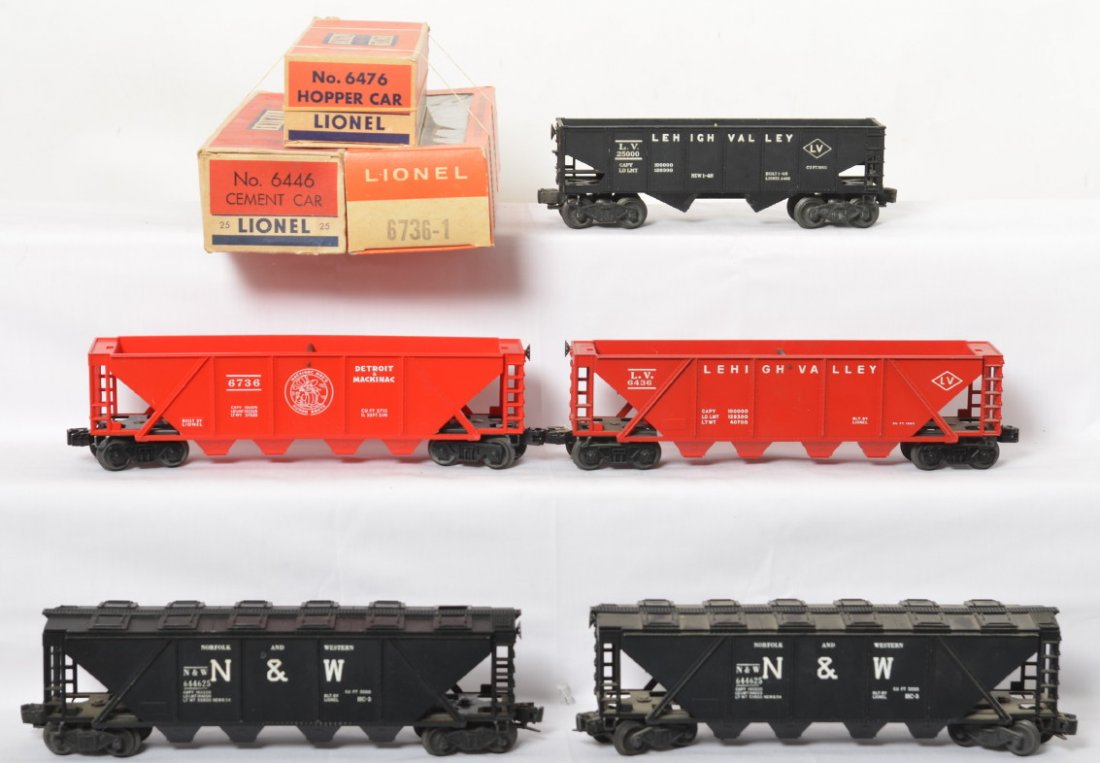 Lionel 6436, 6446-25 x2, 6456, 6736-1 some boxes: Postwar Lionel O gauge 6436 LV hopper, C7-8. Two 6446-25 N&W hoppers C6-7 one with a glue repaired hatch cover, one original box with tape repairs. 6456 LV hopper in 6476 box, C7. Box is very square a
