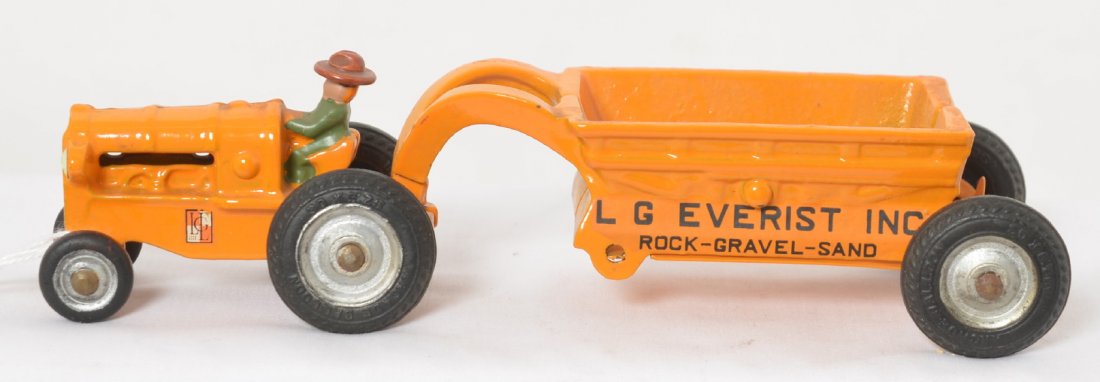 Arcade early scraper L.G. Everist Inc. cast iron Mint: Cast iron Arcade scraper, L.G. Everist Inc. A little very minor very light surface rust on scraper axle, otherwise Mint. Approximately 8 inches long. Rubber tires donÍt appear to have flat spots.