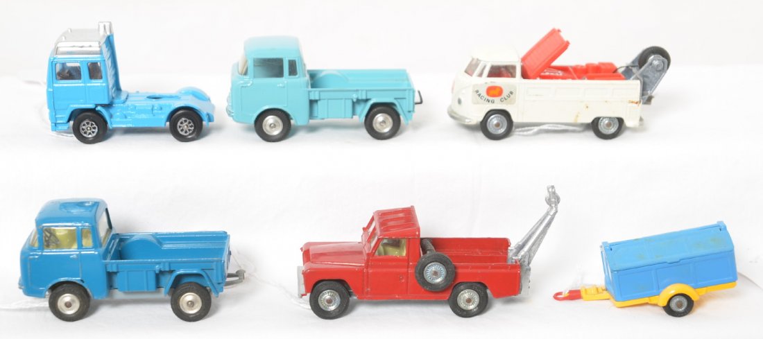 Corgi Toys Volkswagen, Pennyburn, two 409, more: Corgi Toys diecast toy vehicles, Volkswagen, Pennyburn All-Steel Trailer, 409 and 470 Jeep FC-150, Globetrotter semi, and Land Rover 109î W.B. wrecker/tow truck.