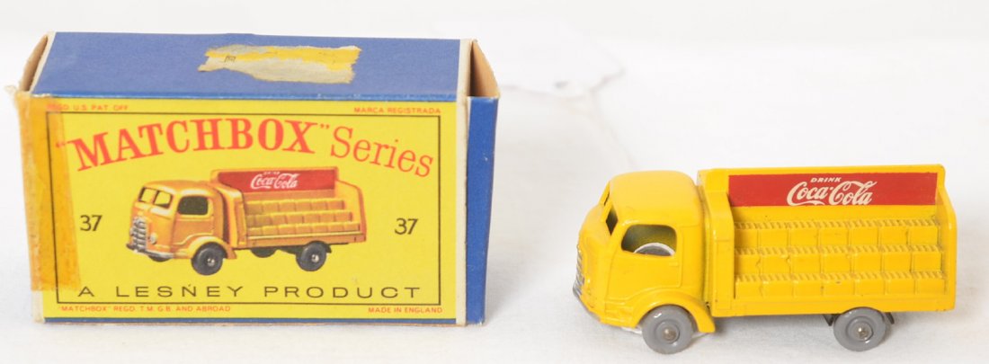 Matchbox Lesney 37 Coca-Cola Lorry Coke in OB, New: Diecast Matchbox Lesney No. 37 Coca-Cola Coke Lorry in original box looks new showing no wear. Original paint and tires. Box has old piece of Scotch tape, little wear.