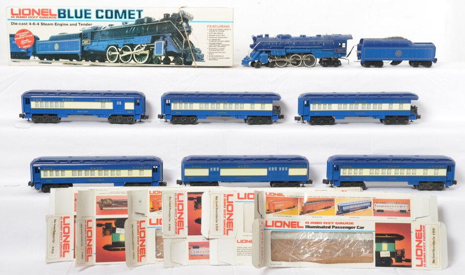 Lionel Blue Comet 8801 9536 9537 9538 9539 9540: Lionel modern O gauge Blue Comet passenger set including; 8801 die cast 4-6-4 steam loco and tender, 9536 baggage, 9537 combo, 9538 Pullman, 19000 dining car and 9539 Pullman and two 9540 observations