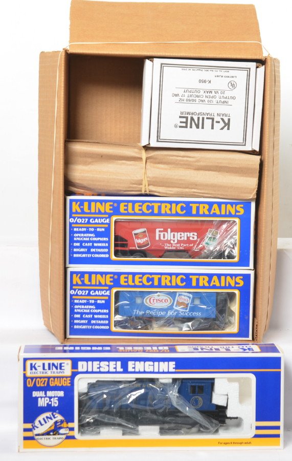 K Line Proctor and Gamble train set: K Line modern O gauge Proctor and Gamble train set in OB. Set is complete with track and transformer. Looks unrun beyond a factory test C9. Clean OBs.