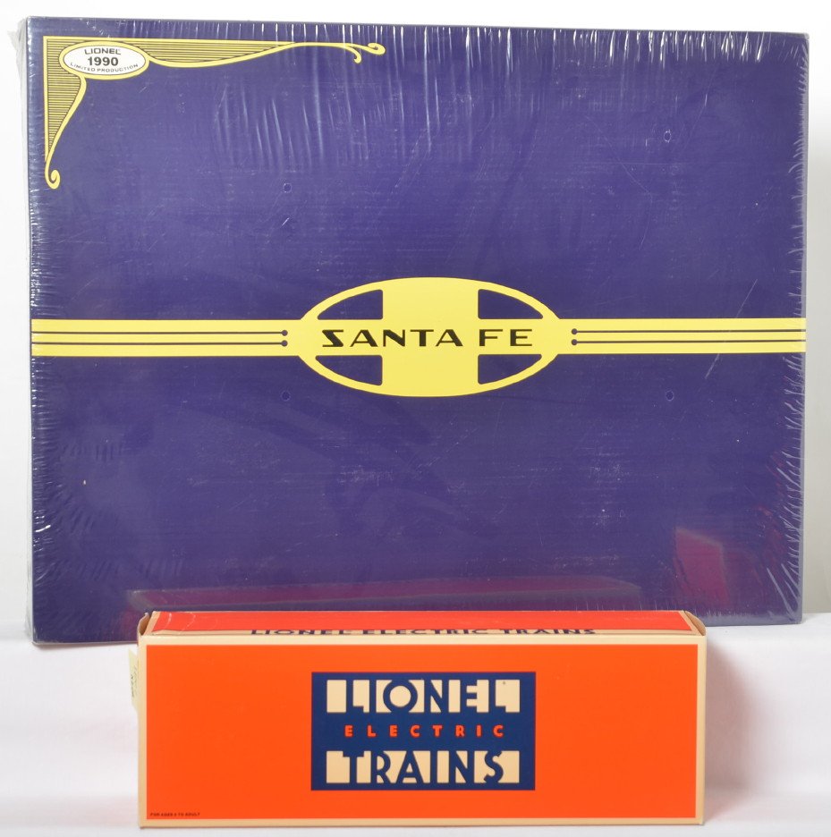 Lionel Santa Fe Dash 8-40B Set 11713 and extra: Lionel modern O gauge Santa Fe Dash 8 40-B freight set no. 11713 factory sealed in OB wrapped in cellophane, C10. Also includes extra 18212 Santa Fe Dash 8 diesel locomotive.