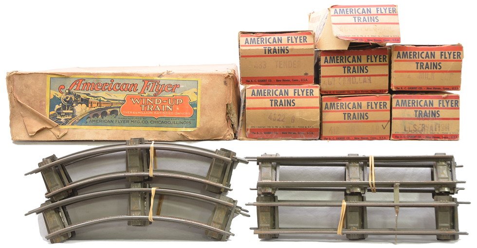 Am Flyer Original Boxes ONLY 412 433 404 407: American Flyer prewar O gauge original boxes only including a set box for a wind-up set with original cardboard inserts and track sections, two 412 milk car, 433 tender, 404 Pullman, observation, 4322